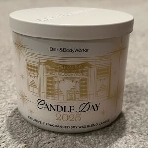 Bath & Body Works Sun Ripened Raspberry Candle